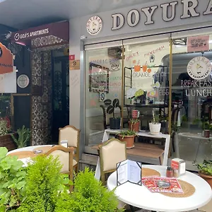 Goji's Apartahotel
