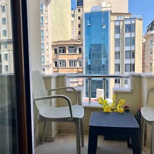Taksim House Apartahotel