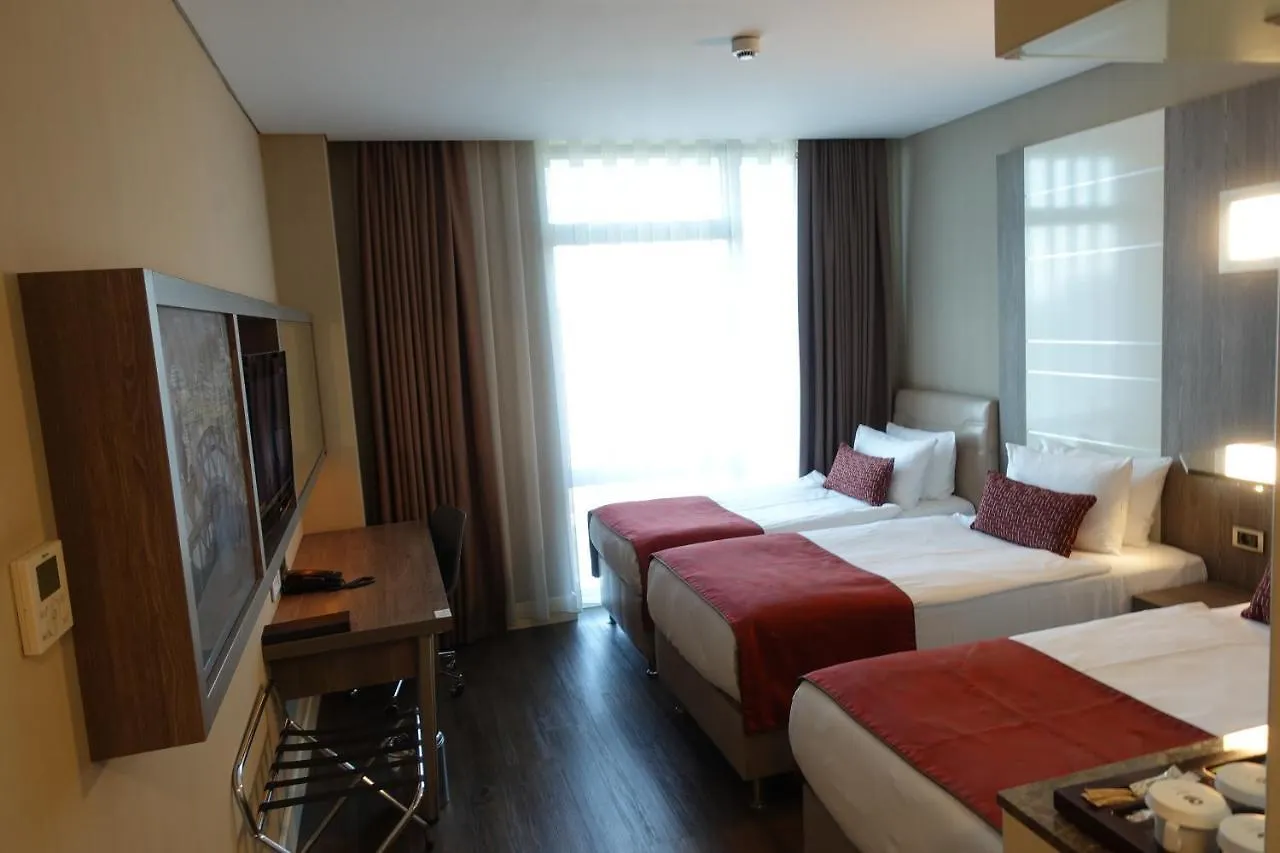 Hotel Ramada Encore Istanbul Bayrampasa