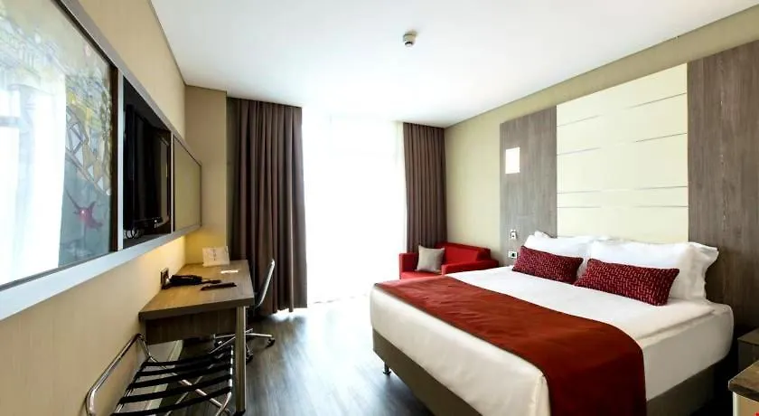 Ramada Encore Istanbul Bayrampasa 4*,  Turquía